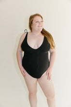 Load image into Gallery viewer, XL Betty Full one piece
