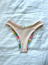 Load image into Gallery viewer, S Walden Cheeky bottom
