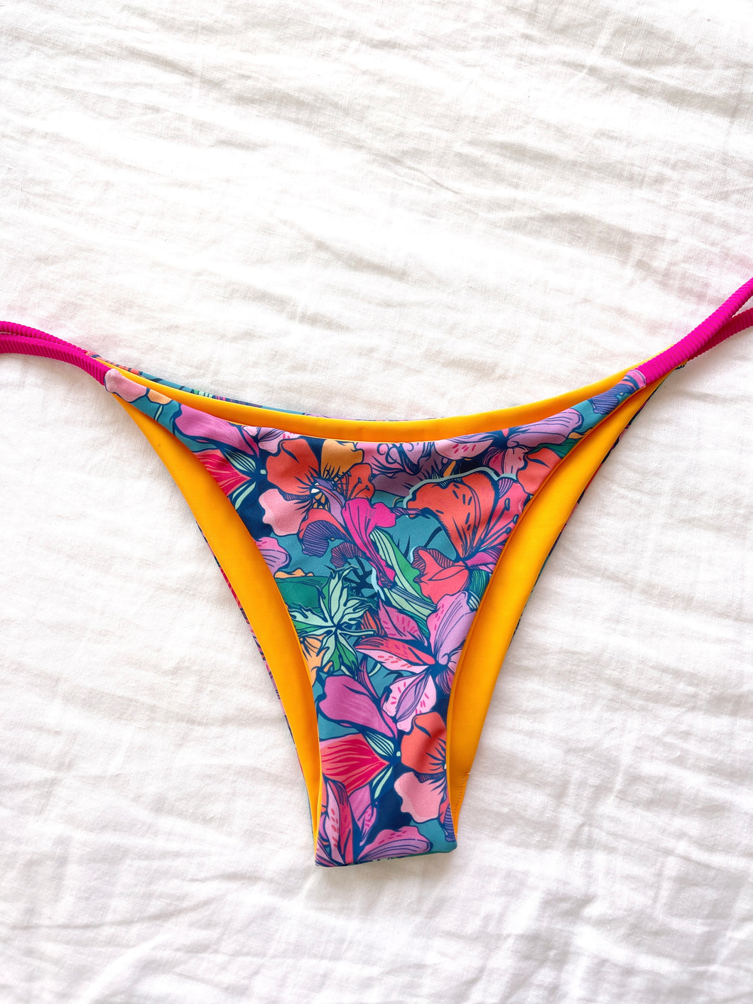 S Roxy bottom
