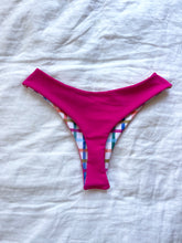 Load image into Gallery viewer, L Walden Thong bottom
