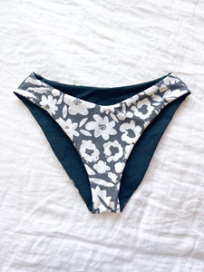 M Walden Full bottom