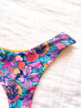 Load image into Gallery viewer, M Walden Thong bottom
