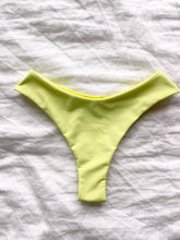 Load image into Gallery viewer, XS Walden Thong bottom

